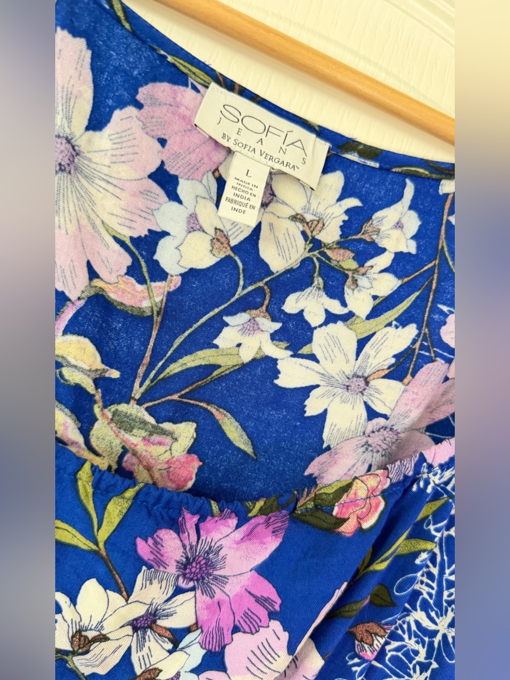 Sofia by Sofia Vergara Blue Floral Peasant Blouse Size Large - Picture 2 of 4